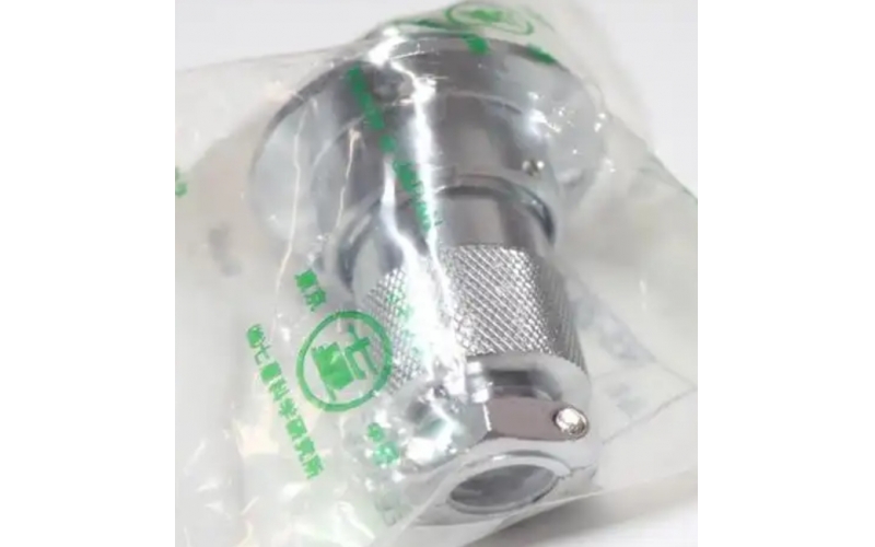 進(jìn)口 nanabosi 七星科學(xué) 連接器  NWPC448ADF14  接線方式是焊接